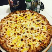 04. Sonkás-kukoricás pizza