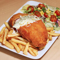 Juhtúróval és füstölt tarjával töltött csirkemell Juhtúróval és füstölt tarjával töltött csirkemell