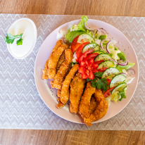 Csirkemellcsíkok szezámmagos bundában