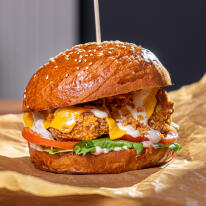 Crispy chicken burger