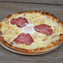 Sajtkrémes pizza