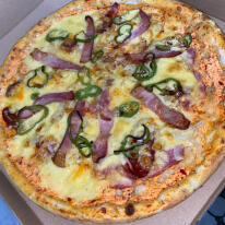 15. Turbó magyar pizza