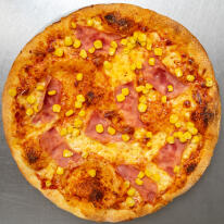 11. Sonkás-kukoricás pizza