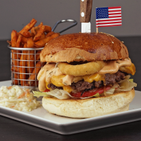 Hagymakarikás burger