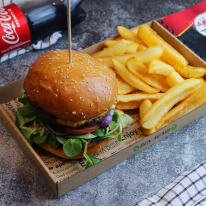 BBQ faló burger menü