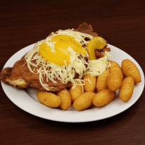 Barackkal-sajttal töltött csirkemell rántva