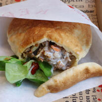 Faloda gyros pitában