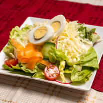 Mahagóni saláta Mahagóni saláta